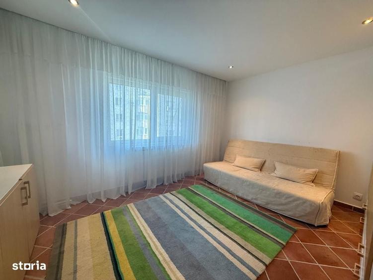 Apartament cu 2 camere decomandat în Decebal