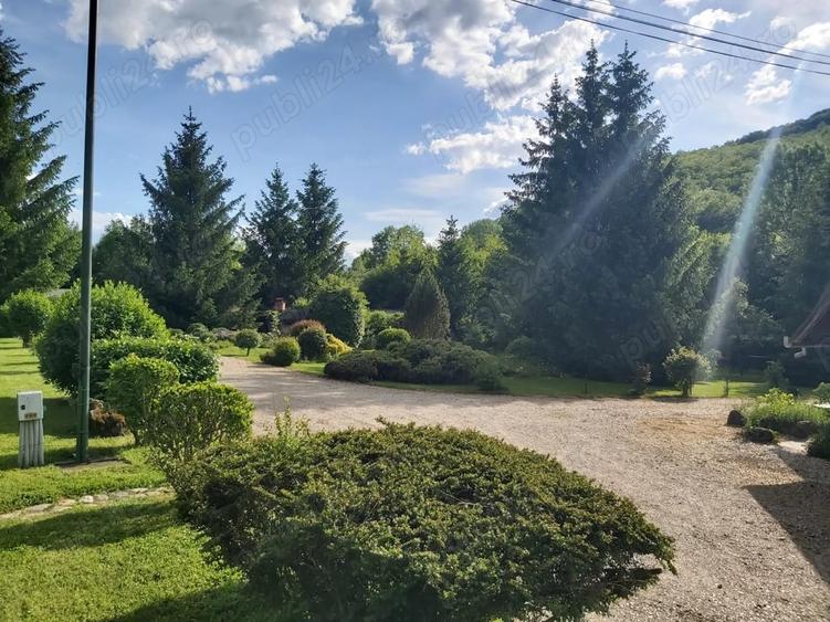 Spațiu comercial, de 650 mp, în Rimetea
