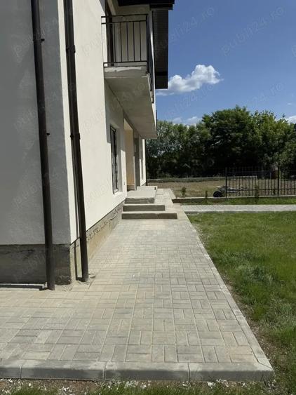 Casă cu 4 camere cu Teren 500 Mp în Bujoreni