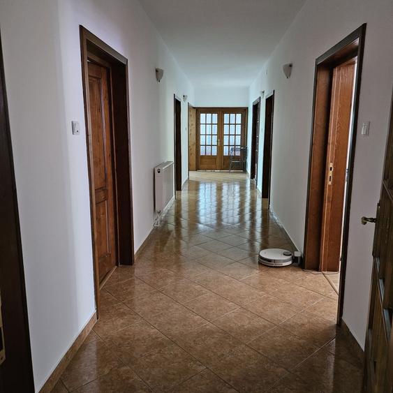 Casă cu 4 camere cu Teren 2900 Mp în Bălteni