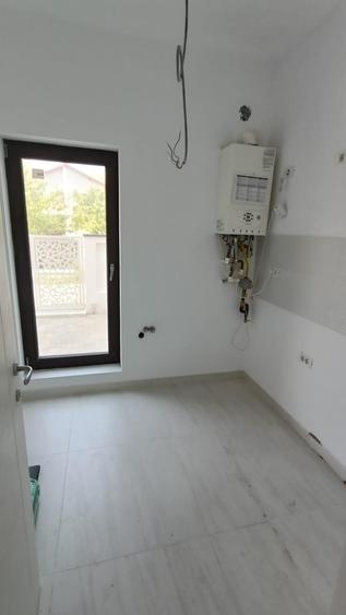 Apartament cu 3 camere decomandat în Găgeni