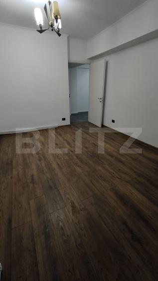Apartament cu 2 camere, 60 mp, total renovat, decomandat, zona Orizont - 10