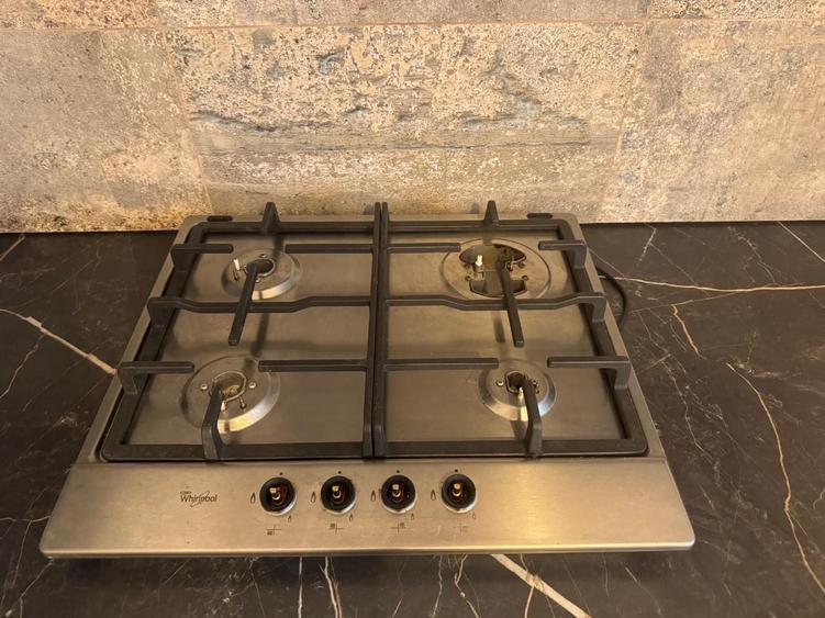 Apartament cu 7 camere decomandat în Frumoasa