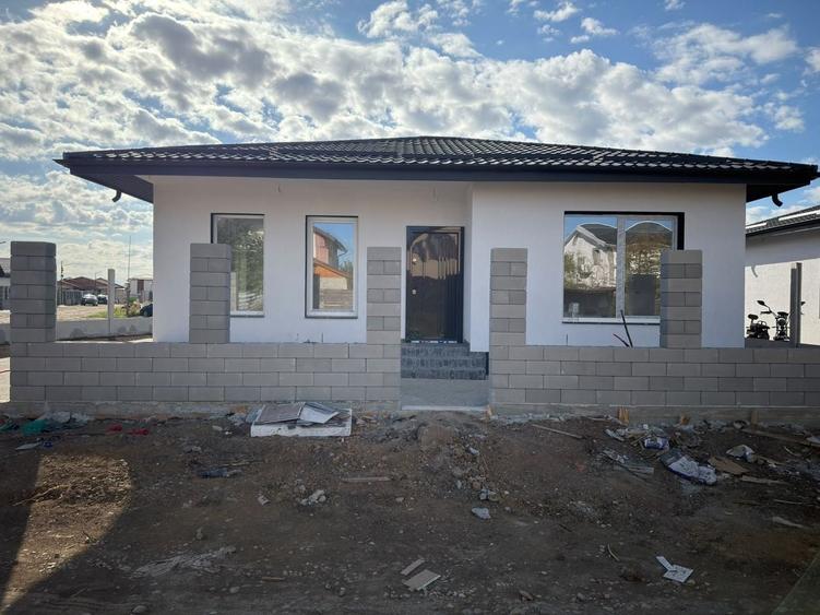 Casă individuală cu 3 camere cu Canalizare în Berceni