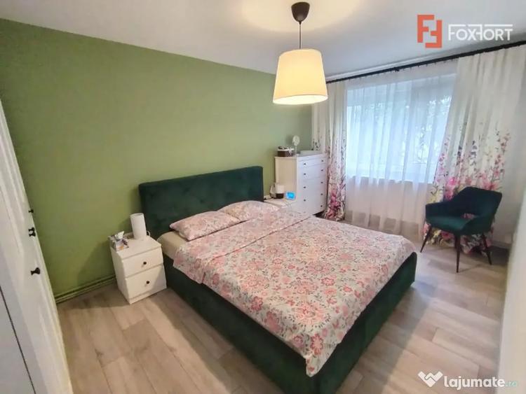 Apartament cu 3 camere decomandat în P-ța Doina