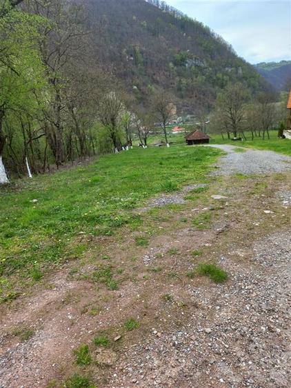 Teren agricol intravilan de 4719 mp, în Bulz