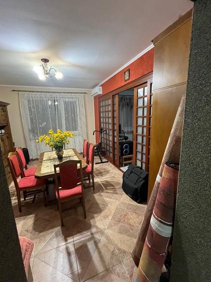 Apartament cu 2 camere decomandat în Săsar