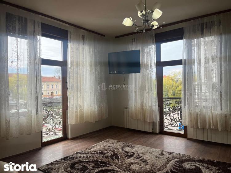 Lugoj, Apartament, Centrul Orasului, Priveliste Superba, 2 Cam., - 6