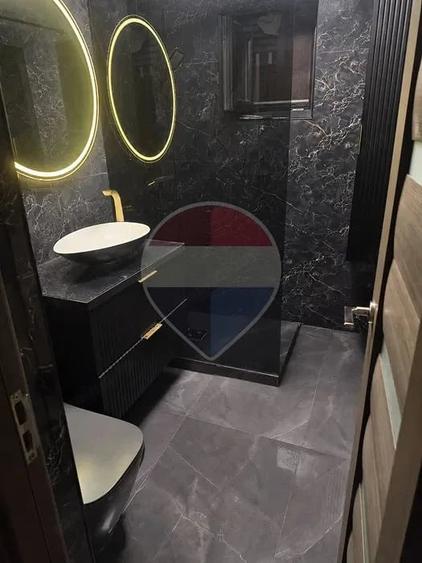 Apartament cu 2 camere decomandat în Nicolina
