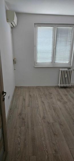 Apartament cu 2 camere decomandat în Basarabia