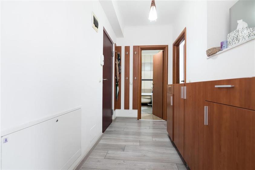 Apartament cu 2 camere decomandat în Nufărul