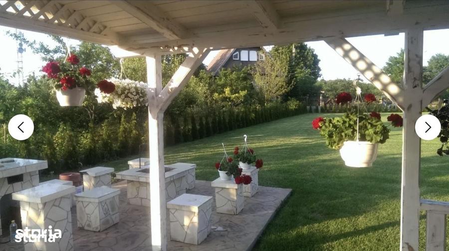 Casă cu 3 camere cu Teren 900 Mp în Central