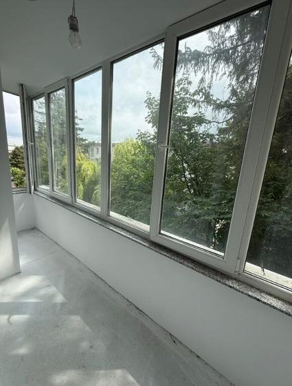 Apartament cu 3 camere semidecomandat în Ultracentral