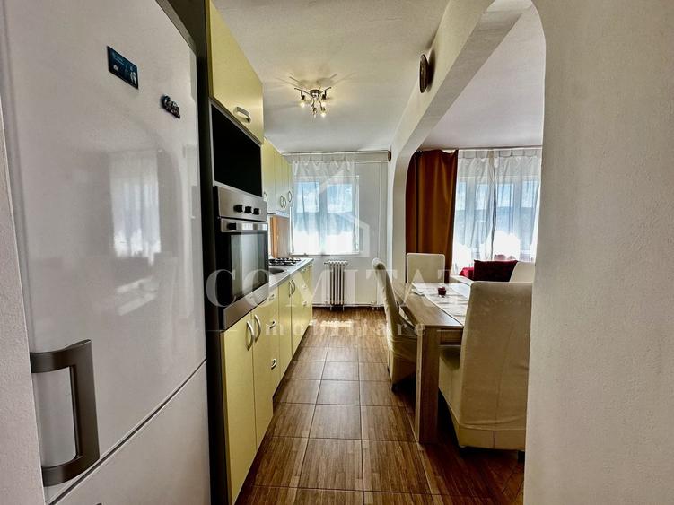 Apartament cu 3 camere semidecomandat, mobilat în Mănăștur