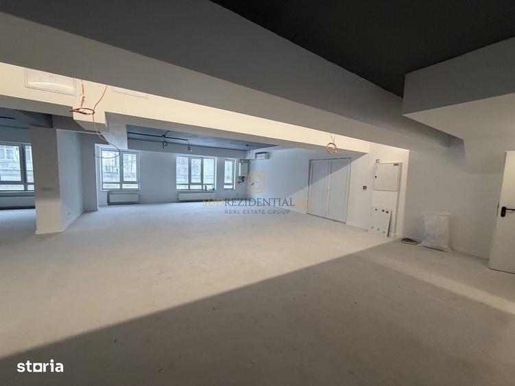 Spațiu comercial, de 195 mp, în Central
