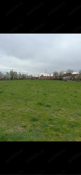 Teren de 4138 mp, în Babșa