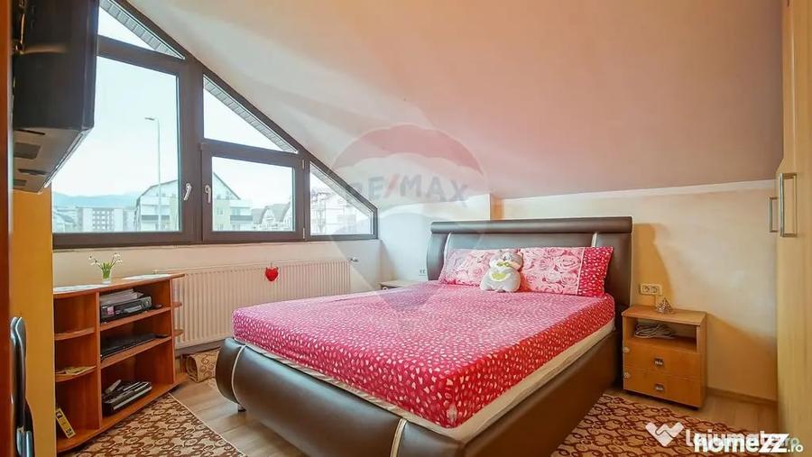 Casă cu 4 camere cu Teren 443 Mp în Tractorul
