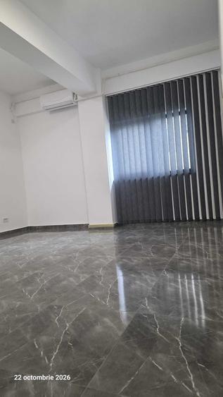 Spațiu comercial, de 36 mp, în Central