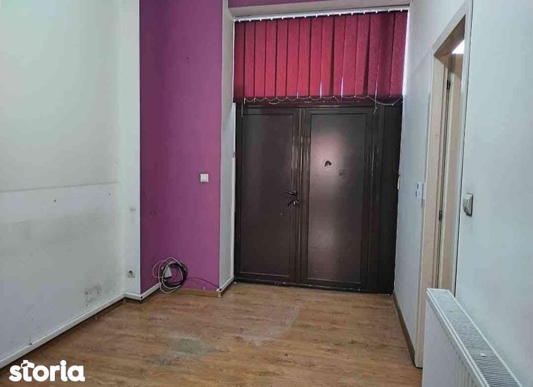 Spațiu comercial, de 50 mp, în Gară