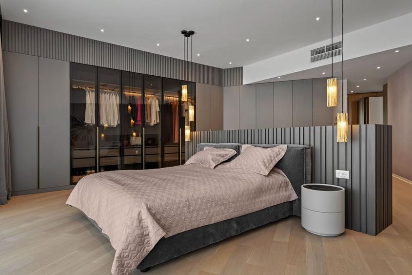 Apartament cu 5 camere decomandat, mobilat în Barbu Văcărescu