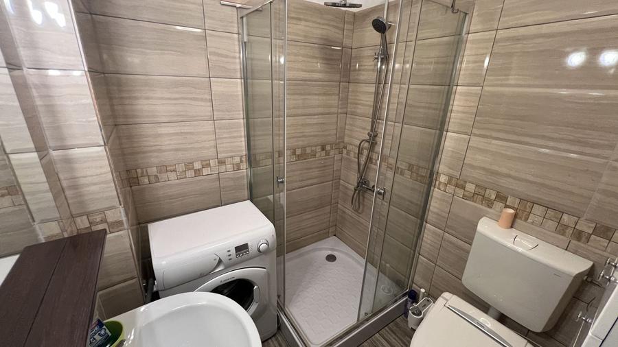 Apartament cu 2 camere decomandat, mobilat în Păcii