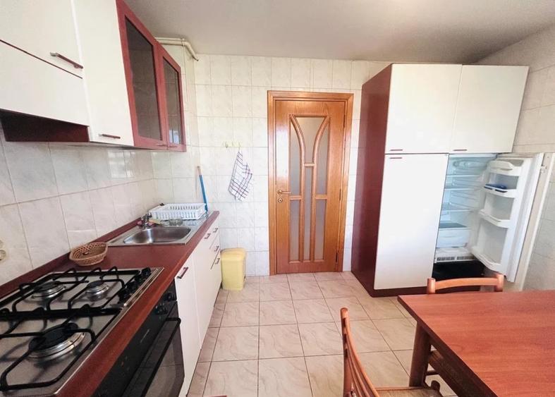 Apartament cu 2 camere semidecomandat, mobilat în Timpuri Noi