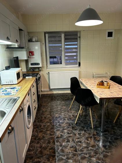 Apartament cu 3 camere în Ultracentral