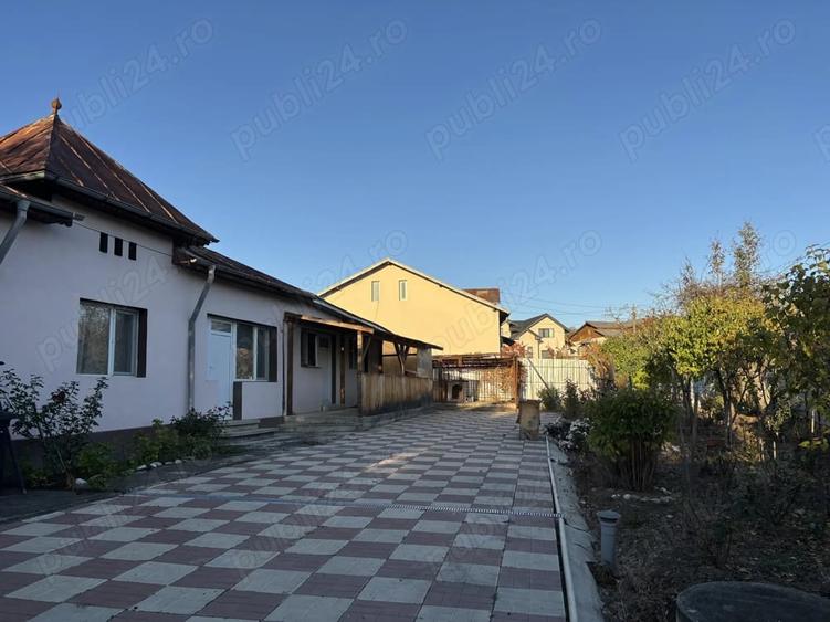 Casă cu 4 camere cu Teren 940 Mp în Răzvad