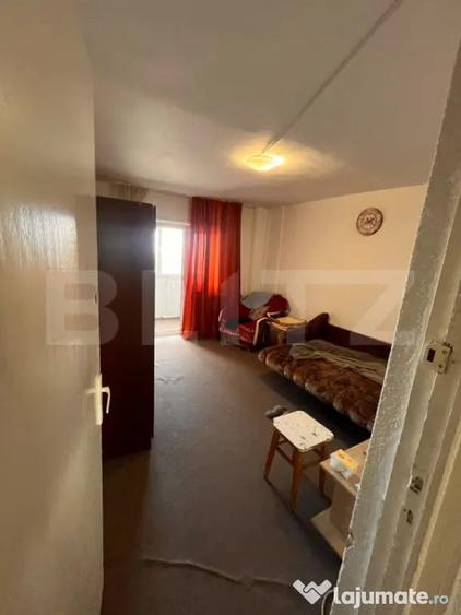 Apartament cu 3 camere decomandat în George Enescu