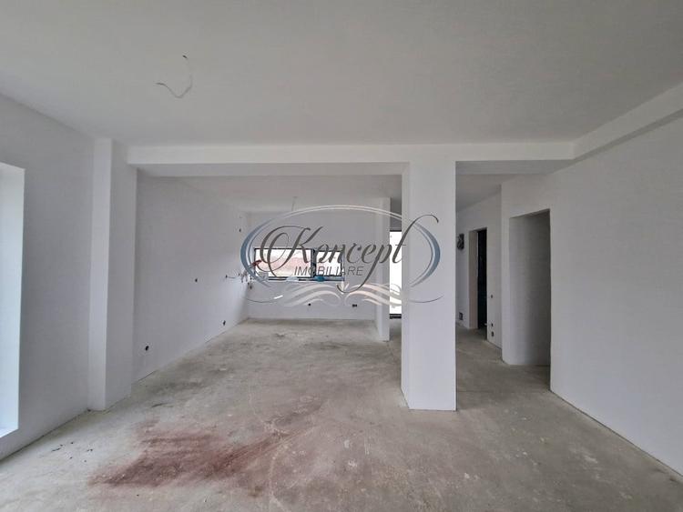 Duplex cu 6 camere cu Canalizare în Feleacu