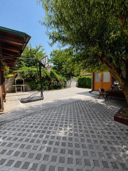 Casa de vânzare mobilată și utilată complet