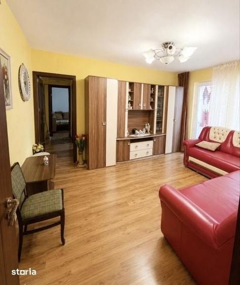 Apartament cu 3 camere semidecomandat în Gării
