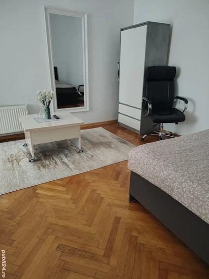 Apartament cu 2 camere nedecomandat în Schei