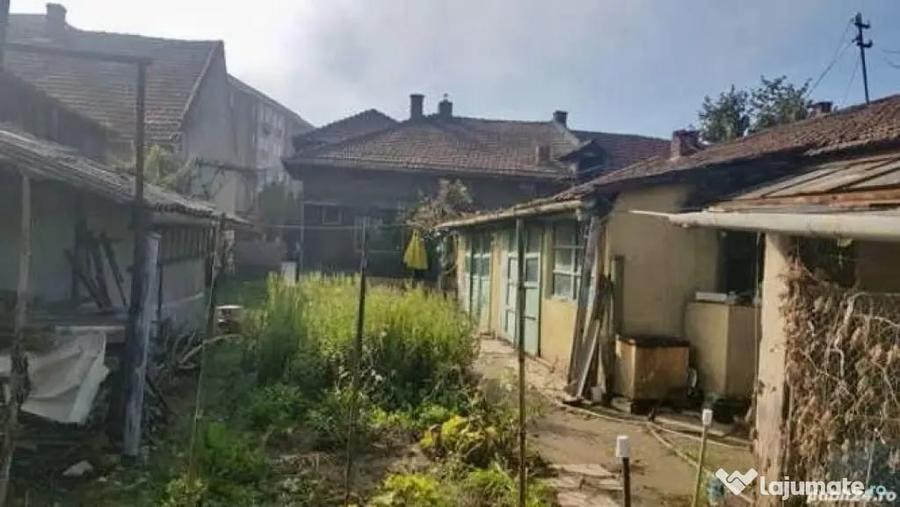 Casă cu 3 camere cu Teren 720 Mp în Ultracentral