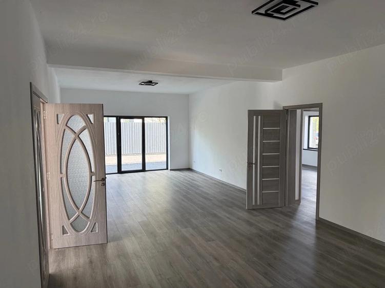 Casă cu Teren 480 Mp în Central
