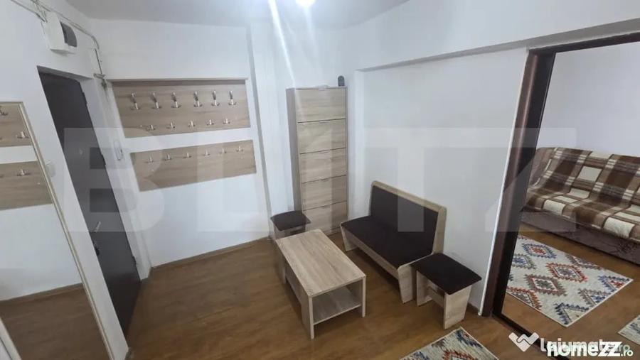 Apartament cu 2 camere decomandat în Industrială