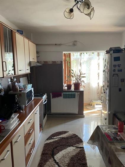 Apartament 3 camere Dragasani - 1