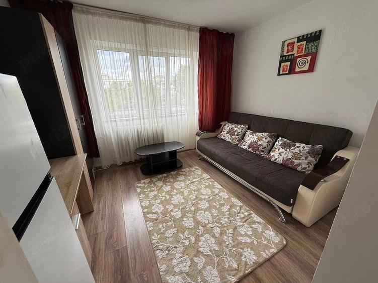 Inchiriere camera camin Kaufland Nicolina - 1
