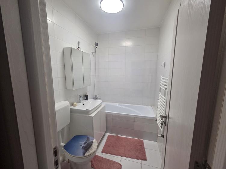 Apartament cu 2 camere decomandat în Berceni