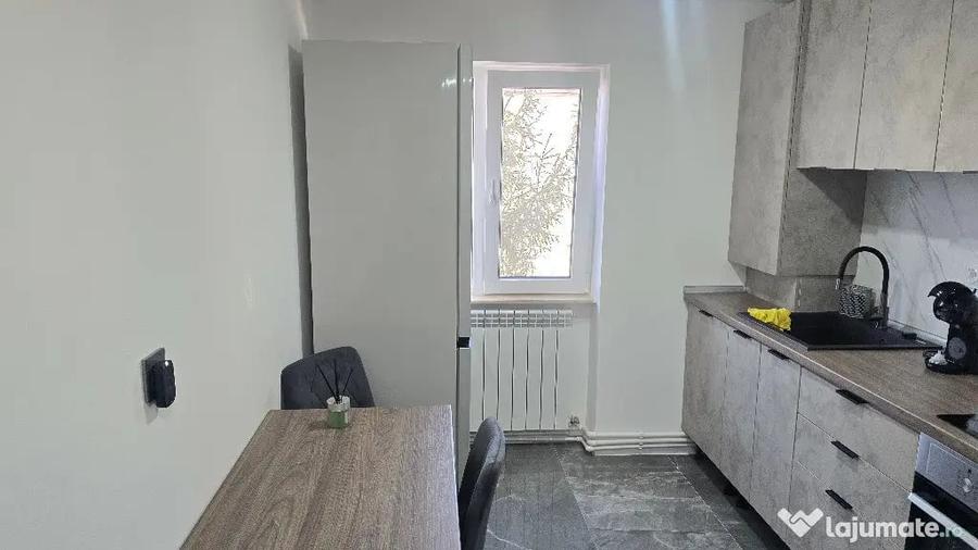 Apartament cu 2 camere semidecomandat în Zamfirescu