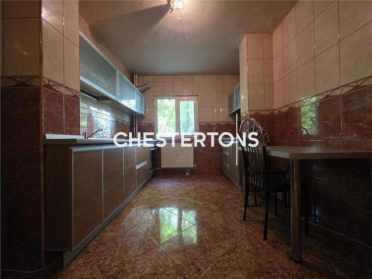 Apartament cu 3 camere decomandat, mobilat în Drumul Taberei
