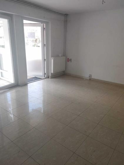 Spațiu comercial, de 80 mp, în Aradului