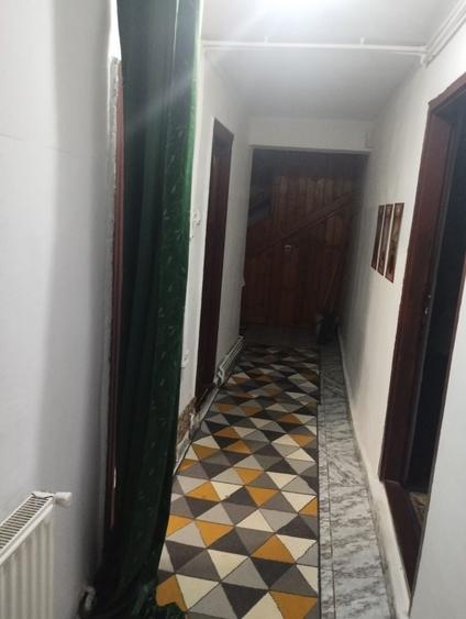 Casă cu 4 camere în Moieciu