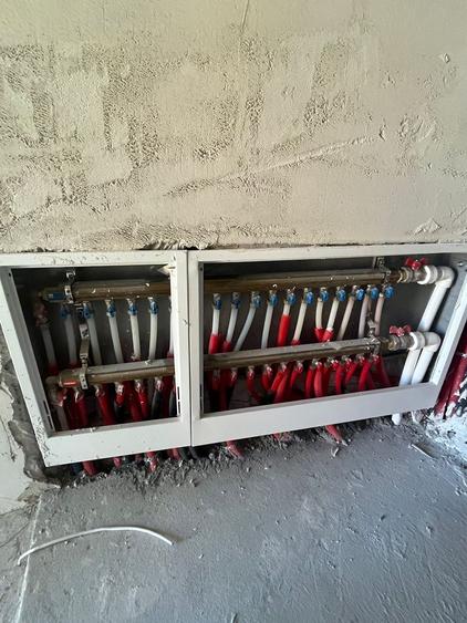 Casă individuală cu 25 camere cu Canalizare în Nord