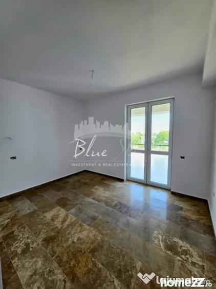 Apartament cu 4 camere decomandat în Faleza Nord