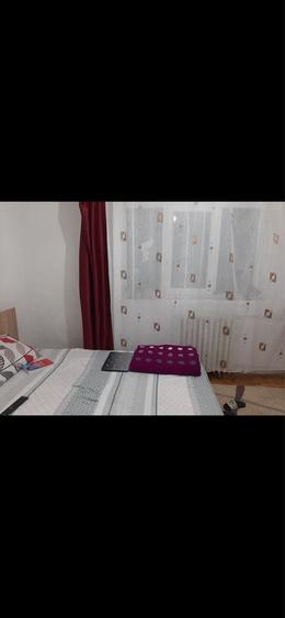 Apartament cu 2 camere semidecomandat în Badea Cârțan