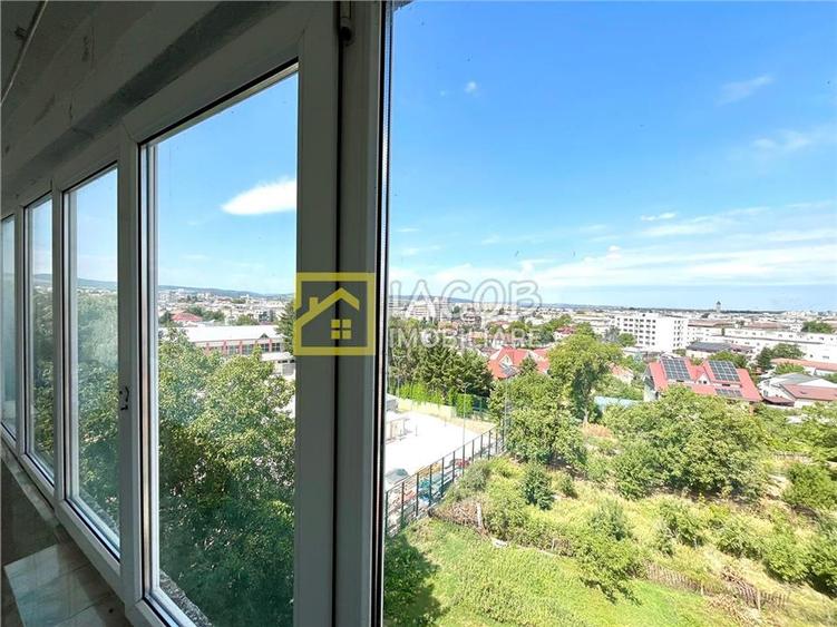 Apartament cu 2 camere decomandat în Ultracentral