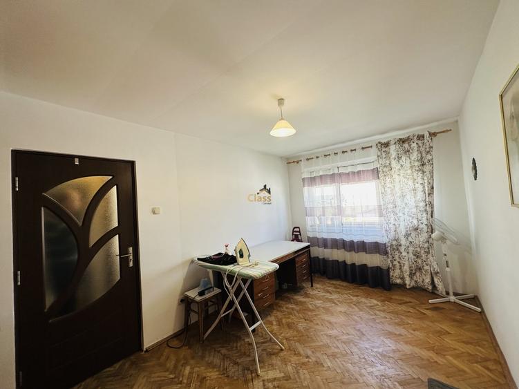Apartament cu 4 camere decomandat, mobilat în Mănăștur