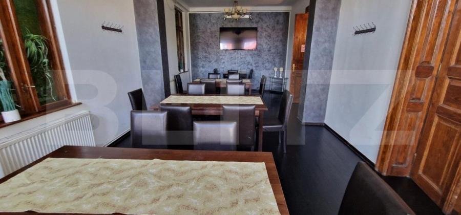 Casă cu 5 camere cu Teren 1500 Mp în Central