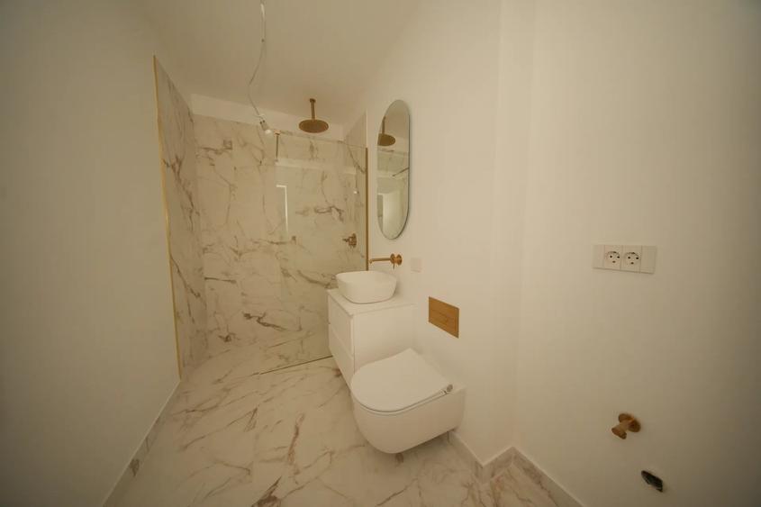 Apartament cu 3 camere decomandat în Unirii